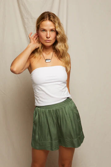 colette pull on short with pockets