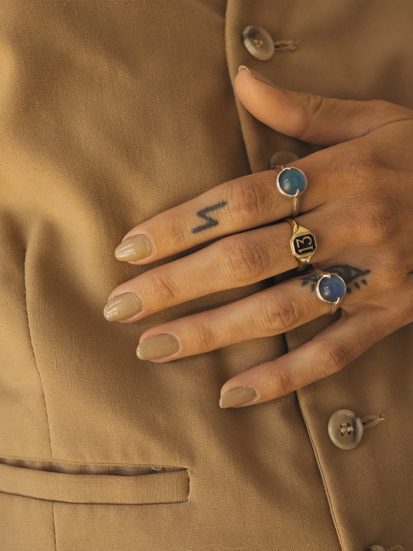Thirteen Signet