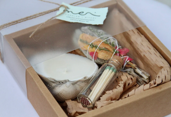 Sage & Shell Gift Box