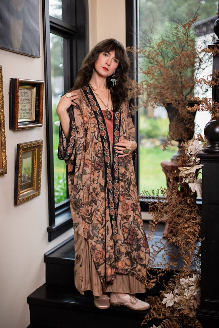 Momento Opera Duster Kimono Robe w/ Starling & Skull