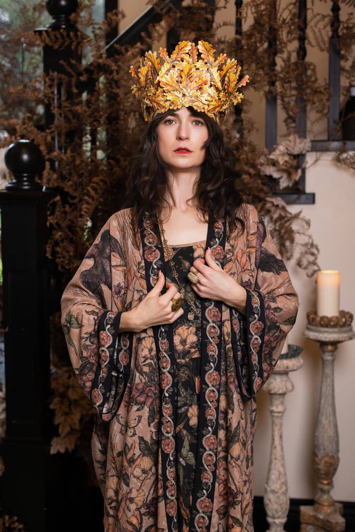 Momento Opera Duster Kimono Robe w/ Starling & Skull