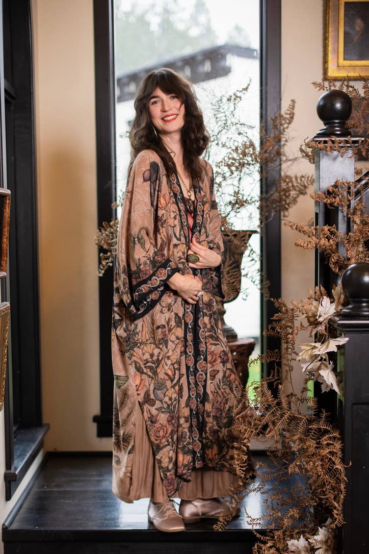 Momento Opera Duster Kimono Robe w/ Starling & Skull