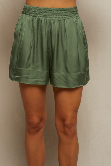 colette pull on short with pockets