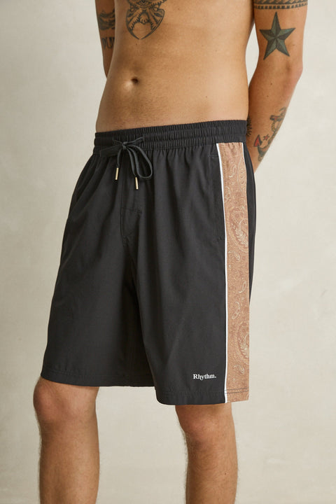 panel stretch beach short