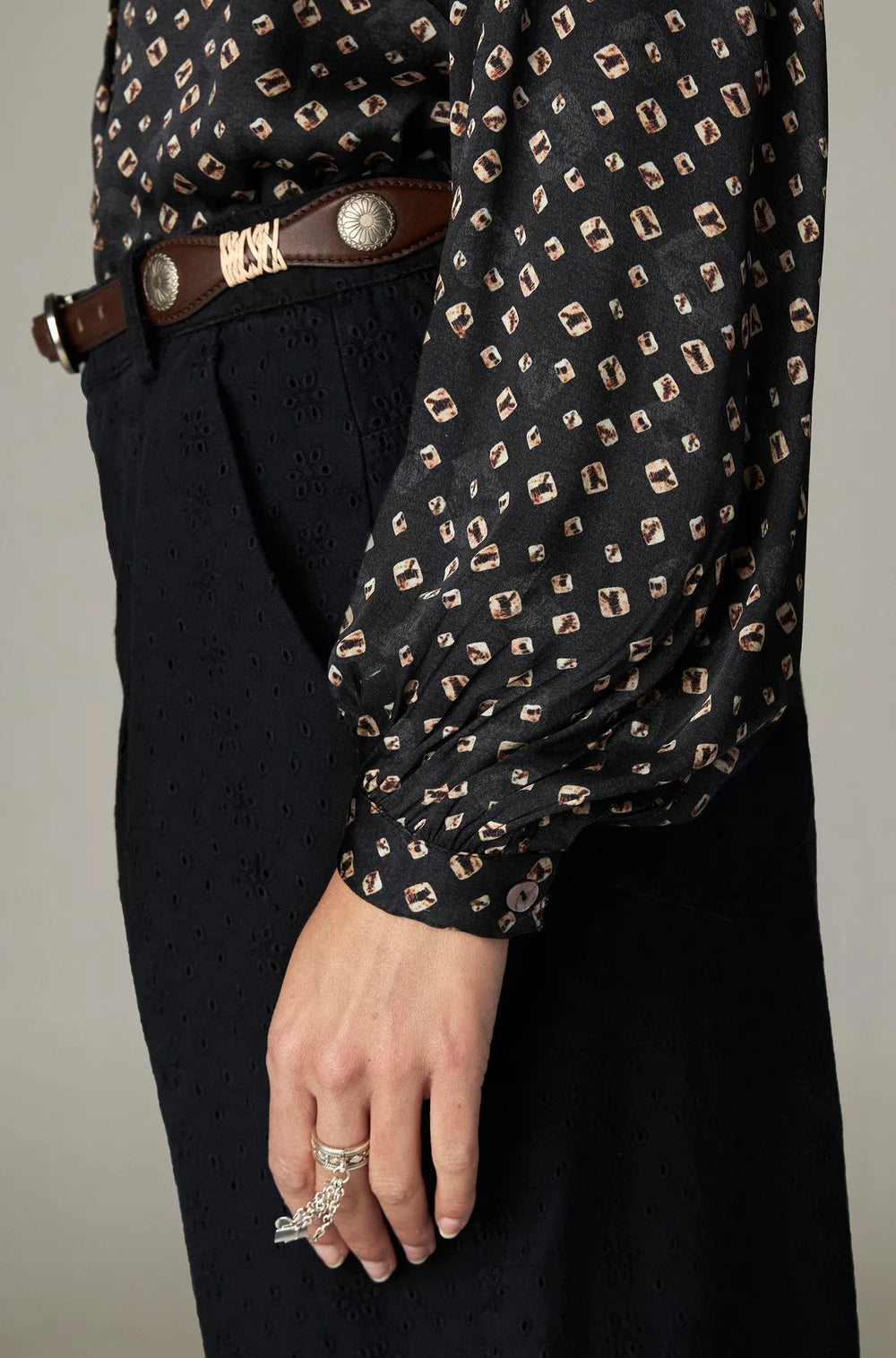 iris shirt