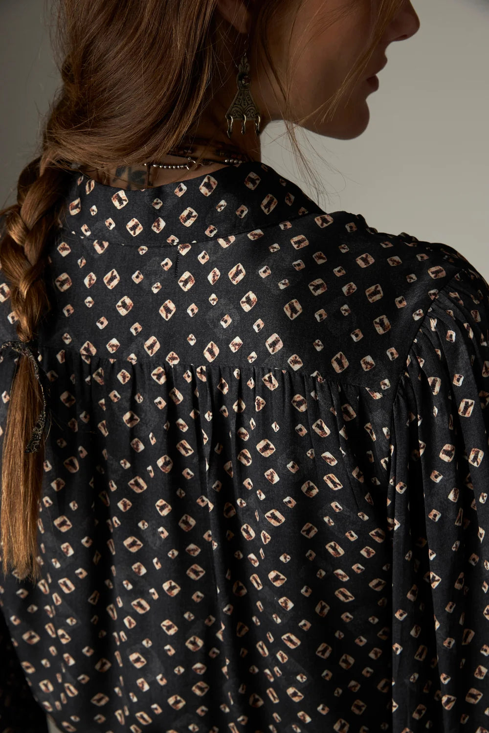 iris shirt
