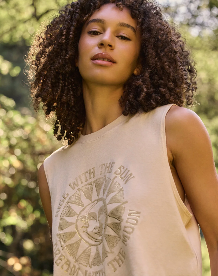 Rise Spirit Crop Shirt