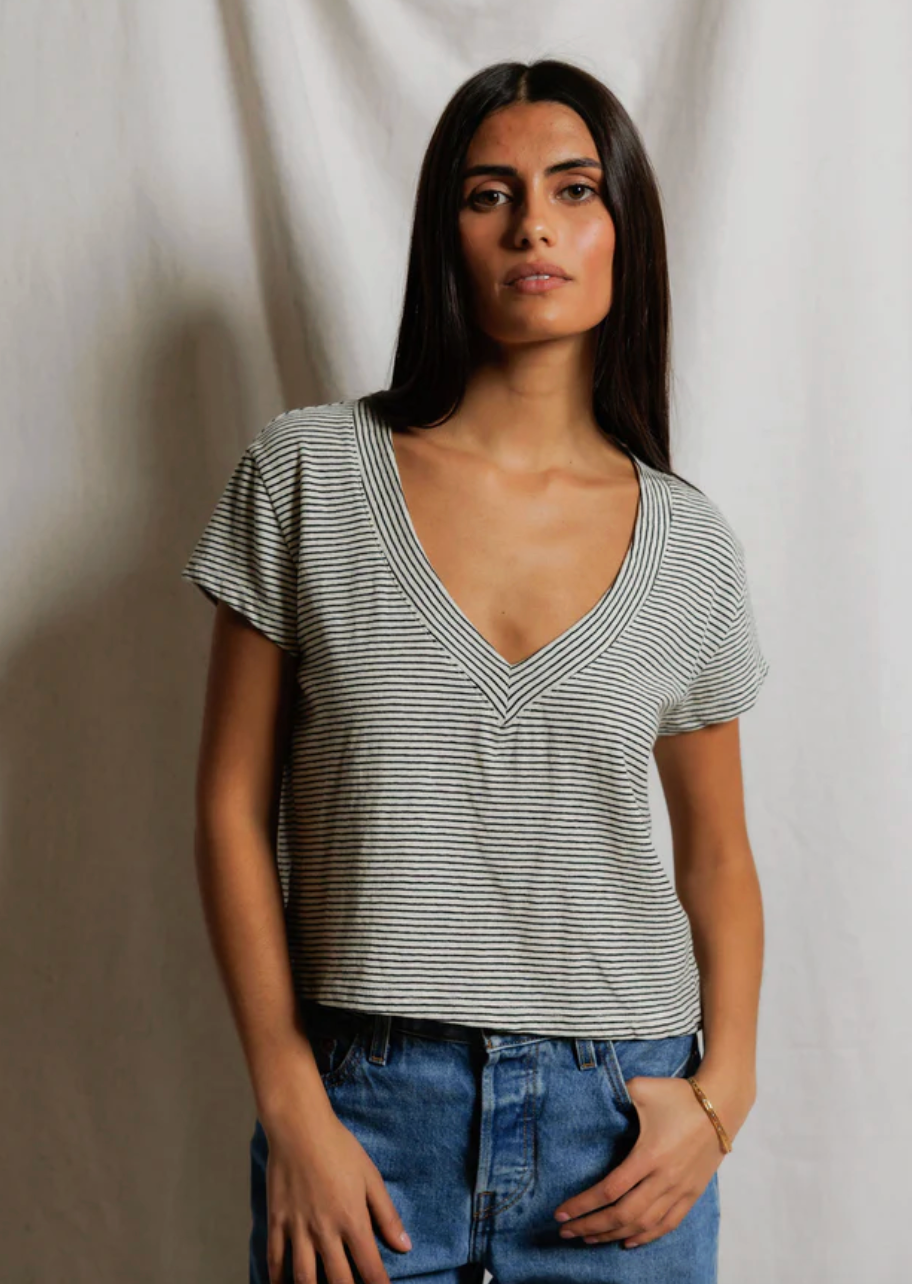 Val - Hemp Cotton V-Neck