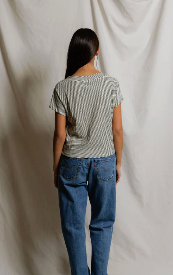 Val - Hemp Cotton V-Neck