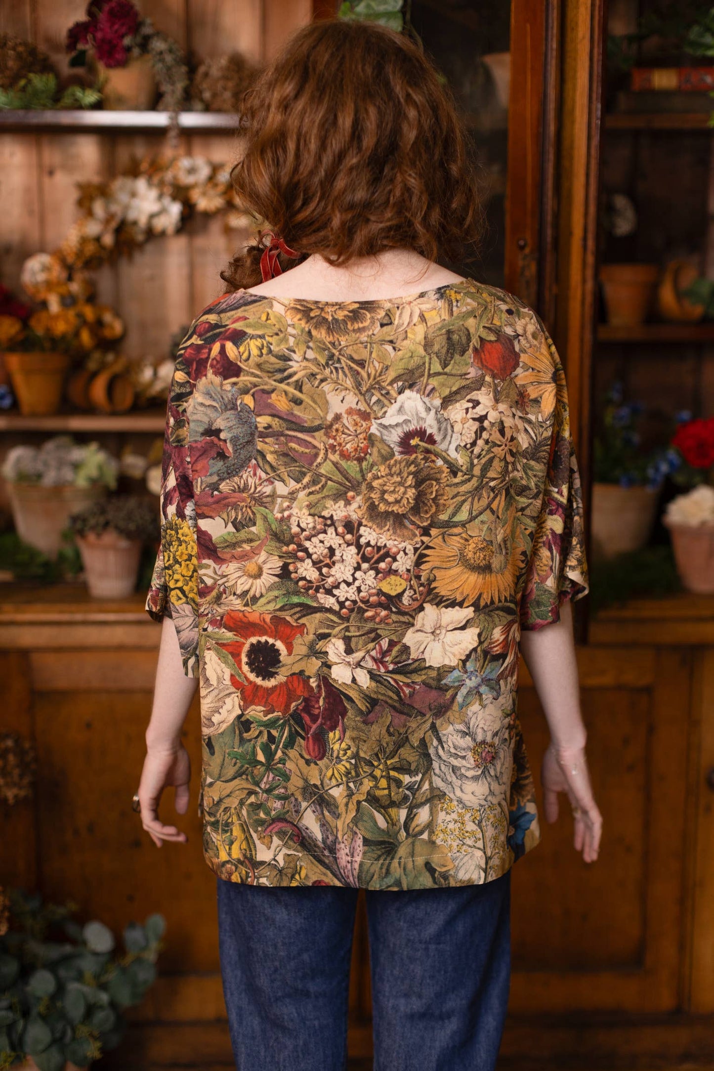 Golden Hour Luxe Tee Floral Tunic Shirt with Swallow