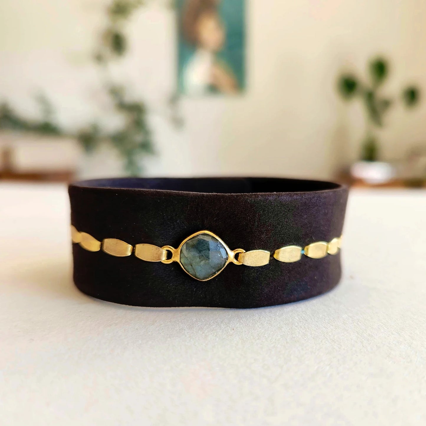 Oval Chocolate Labradorite Cuff